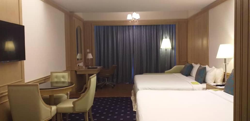 Royale Chulan Penang Hotel George Town Ngoại thất bức ảnh