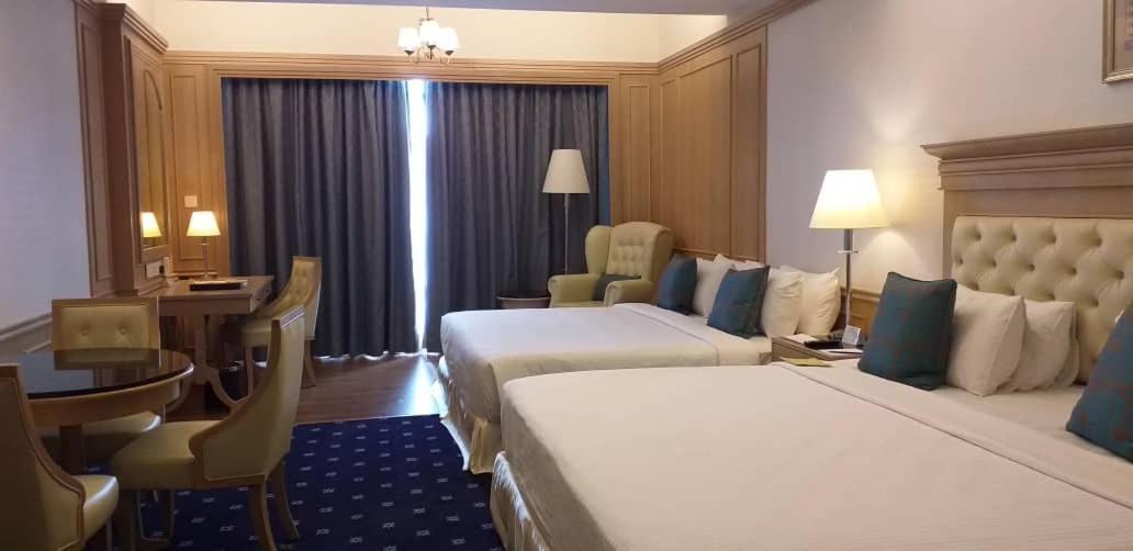 Royale Chulan Penang Hotel George Town Ngoại thất bức ảnh